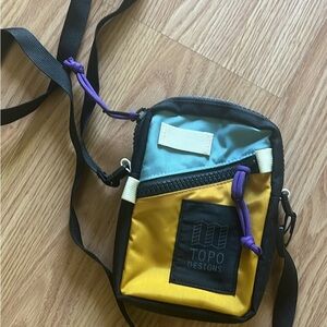 Topo designs mini shoulder bag EUC